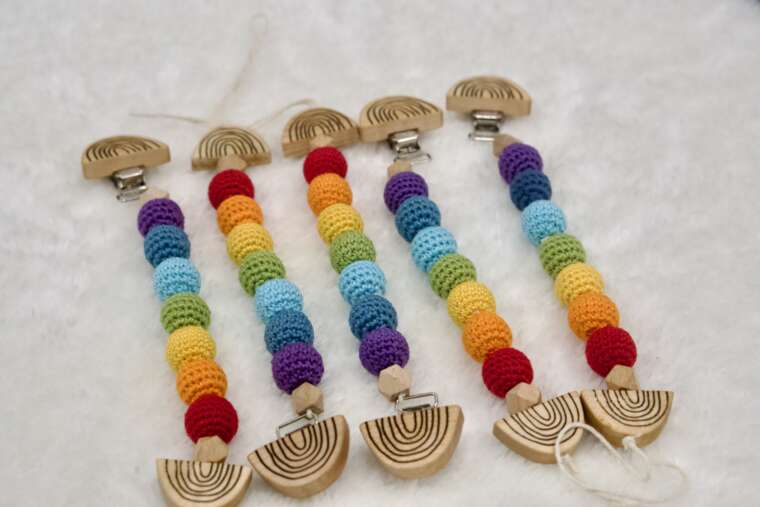 Regenbogen Schnullerkette