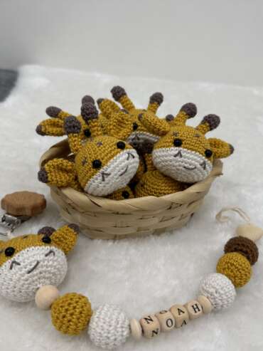 Giraffe Zuzu Schnullerkette
